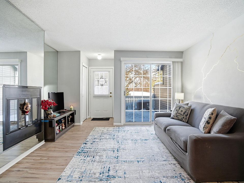 1st image of 9905 Russell Ave N APT 2