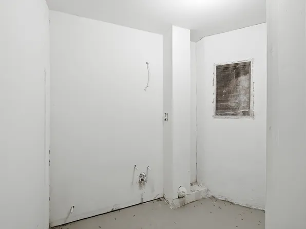 570 Jersey Avenue image 36 of 37