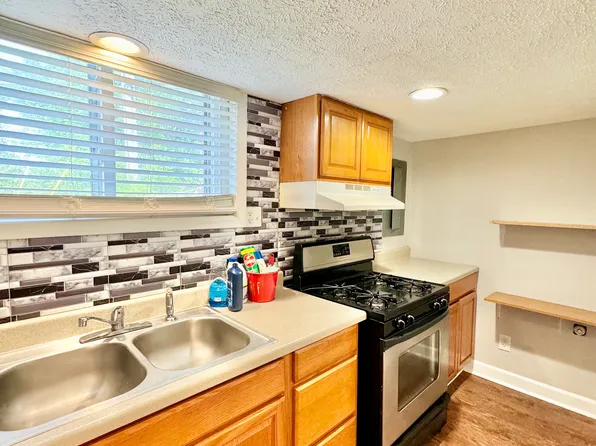 443 Edgewood Dr #5, Nicholasville, KY 40356