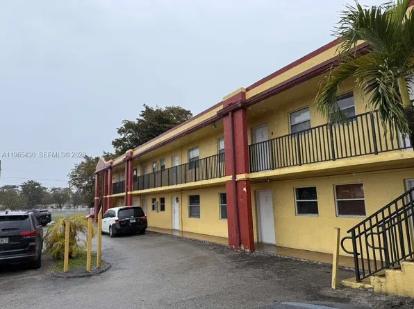 2721 NW 23rd Ct APT 4, Miami, FL 33142