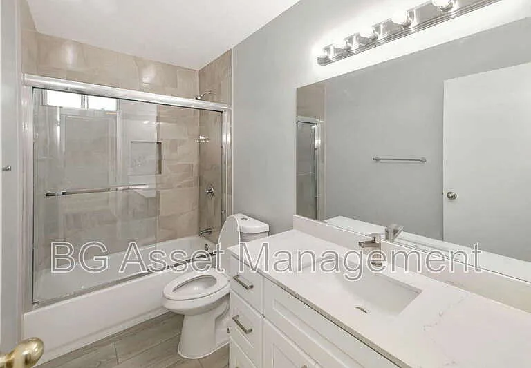 10 Lee St #4 — Photo 16