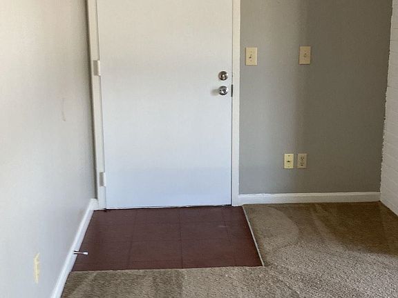 5th image of 1010 Blue Ridge Dr APT 5