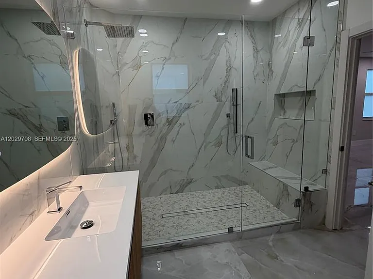 4499 NW 93rd Doral Ct — Photo 14