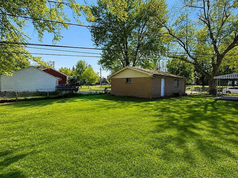 1641 Fairview Ave — Photo 18