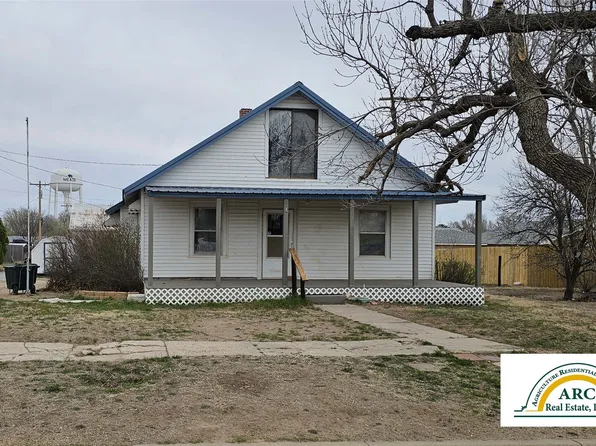 414 E Kansas St, Meade, KS 67864