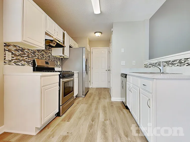 4050 Monarch Dr — Photo 6