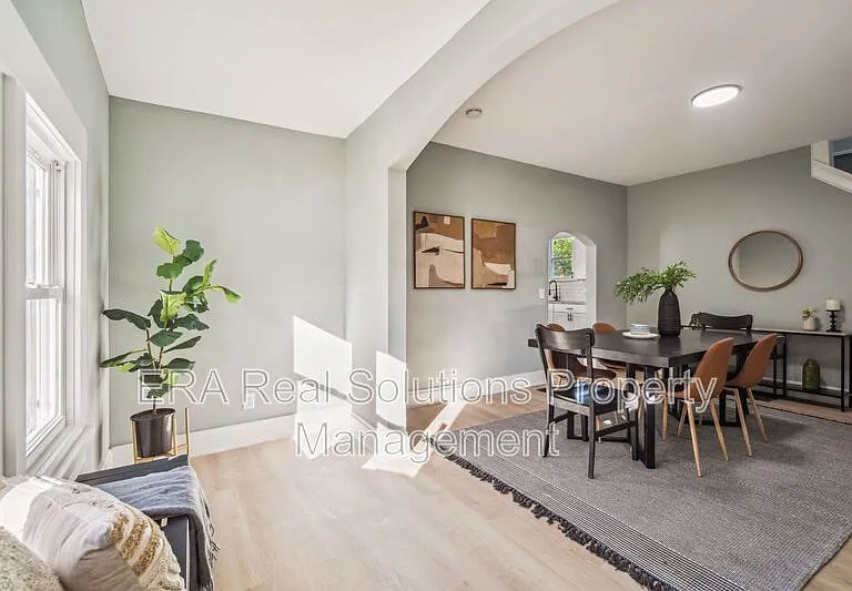 105 Rodgers Ave — Photo 23