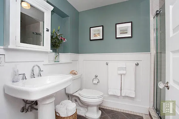 Sold by Halstead Property | media 8
