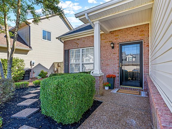 5th image of 3263 Dark Woods Dr