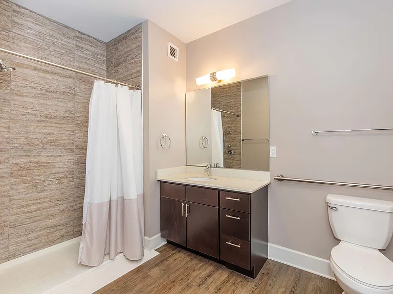 Heers 1 Bed 1 Bath 991 ADA Bath