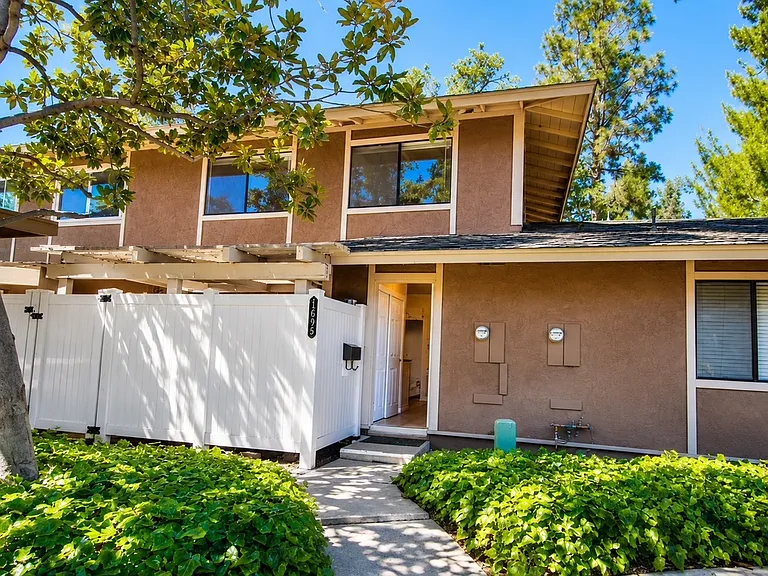 28543 Conejo View Dr — Photo 1