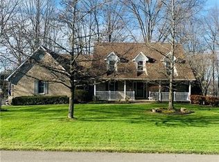 1343 Foxwood Dr, Hermitage, PA 16148