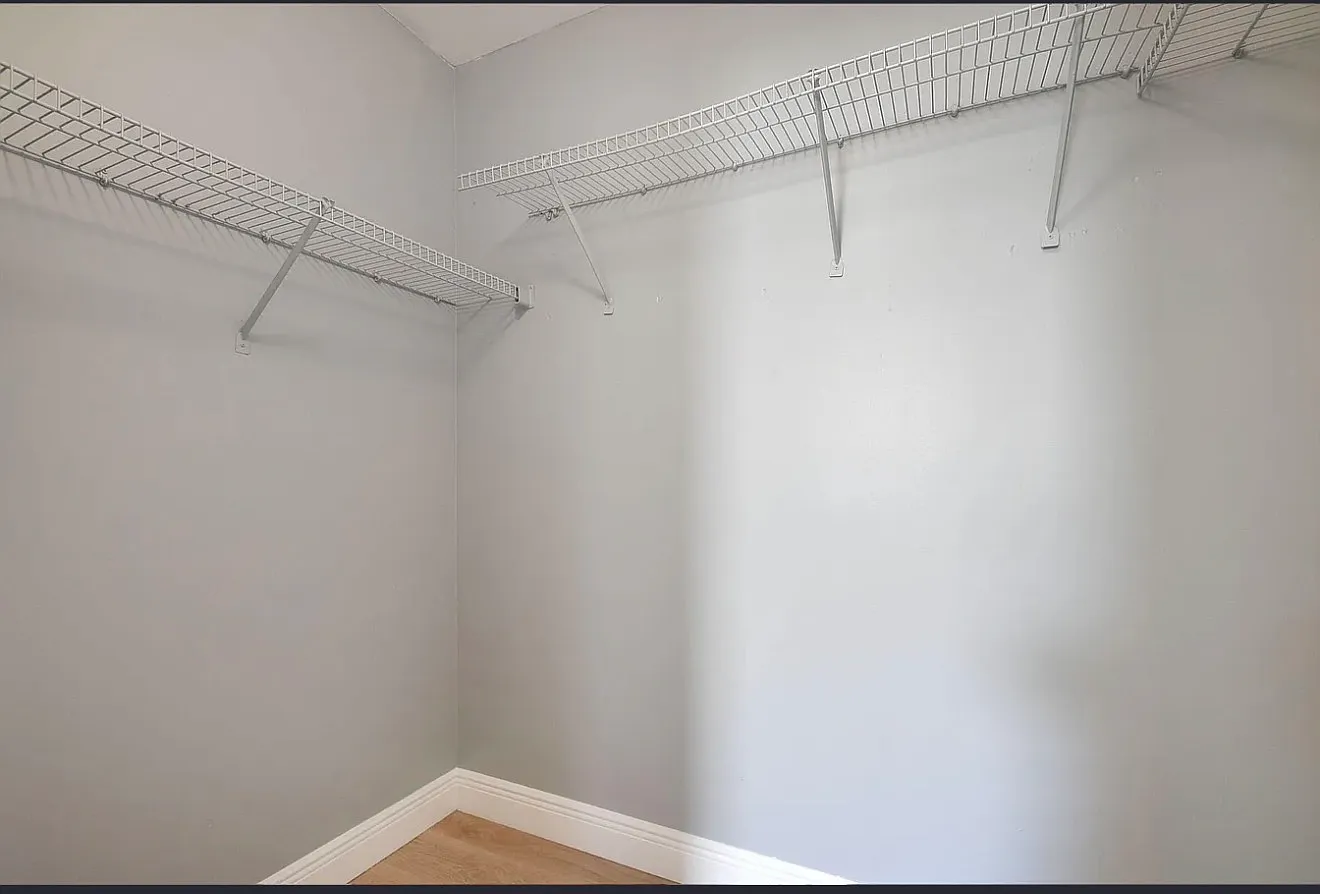 3 bed, 1194 sqft, $2,900 — Photo 4