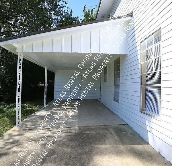 301 Saint John Rd NW — Photo 3