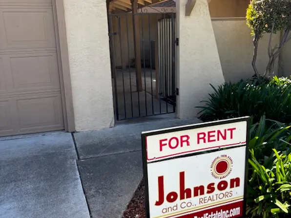 203 W El Dorado Dr, Woodland, CA 95695