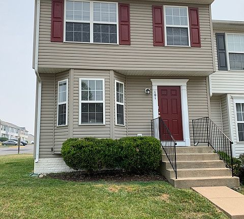 2nd image of 101 Merrill Ct