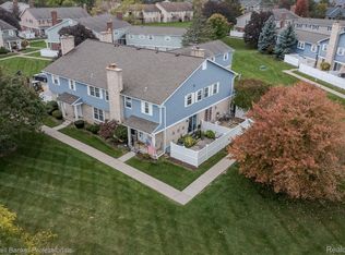 20927 W Glen Haven Cir, Northville, MI