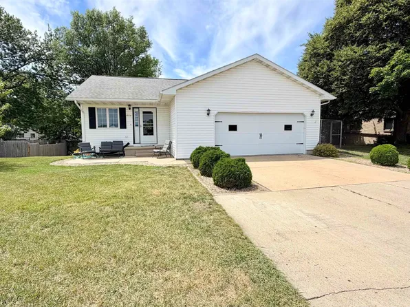 1026 Oneida St, Storm Lake, IA 50588