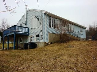 325 Torrey Rd, Southbridge, MA 01550