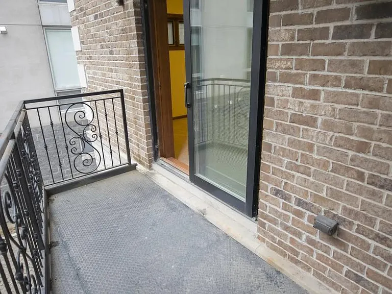 670-72 N Peoria St #2 — Photo 12