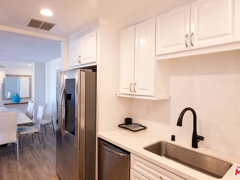 723 Palisades Beach Rd #318 — Photo 31