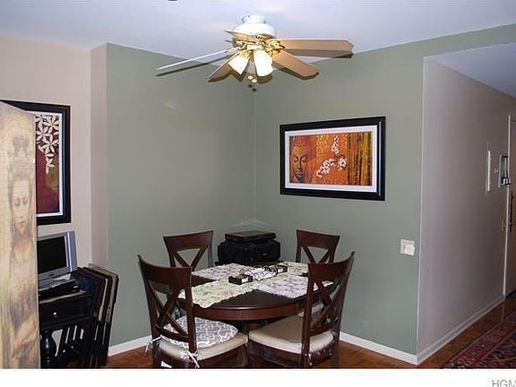 4th image of 80 Hothorn Ave