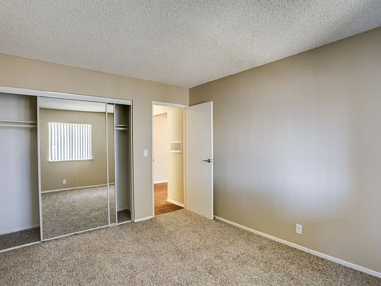 Shadow Mountain Apartments — Photo 35