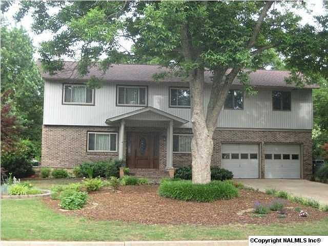 1st image of 10023 Willow Park Dr SE