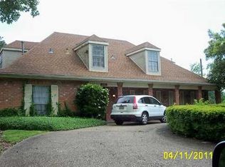 10001 Hyde Pl, River Ridge, LA 70123