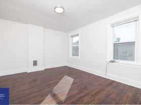 1739 W 5th St, Wilmington, DE