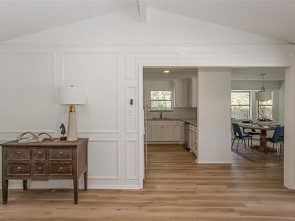 4th image of 8925 Van Deman Dr