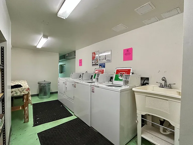 Dover Apartments — Photo 24