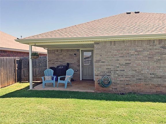 5th image of 13313 Beaumont Dr
