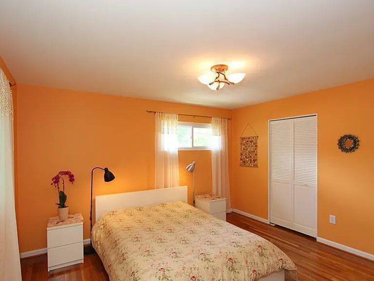 730 Harrington Rd — Photo 14