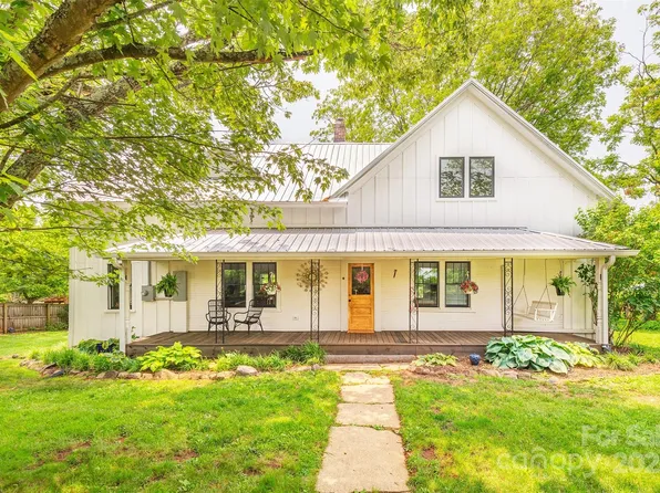 564 Jupiter Rd, Weaverville, NC 28787