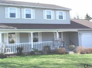 2 Carriage Rd, Rensselaer, NY 12144