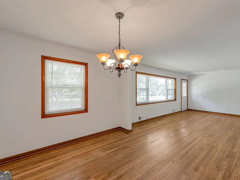 2188 Pawnee Dr SE — Photo 4