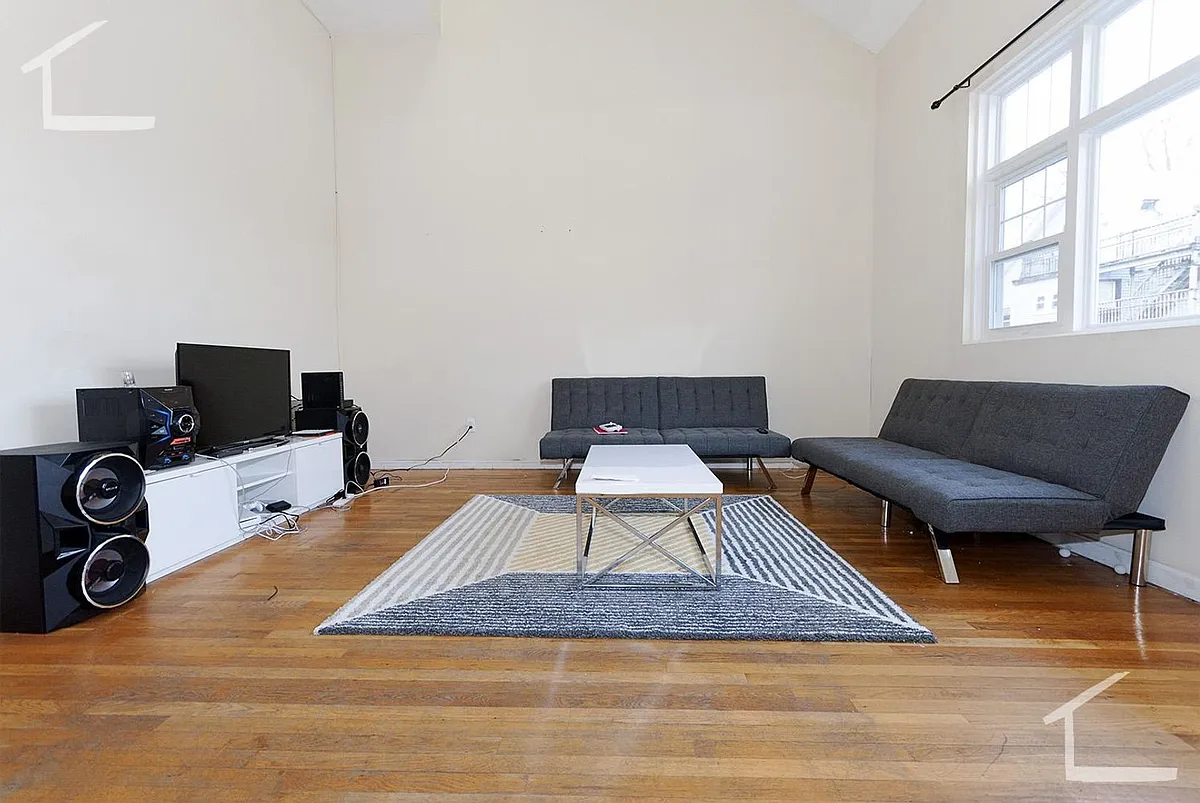 Building Photo - 145 Glenville Ave #129