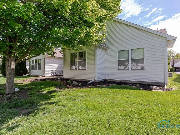 4th image of 725 Satin Leaf Dr