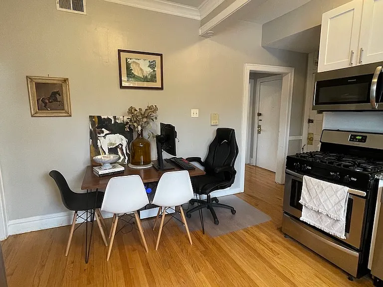 2910 N Albany Ave #1E — Photo 7