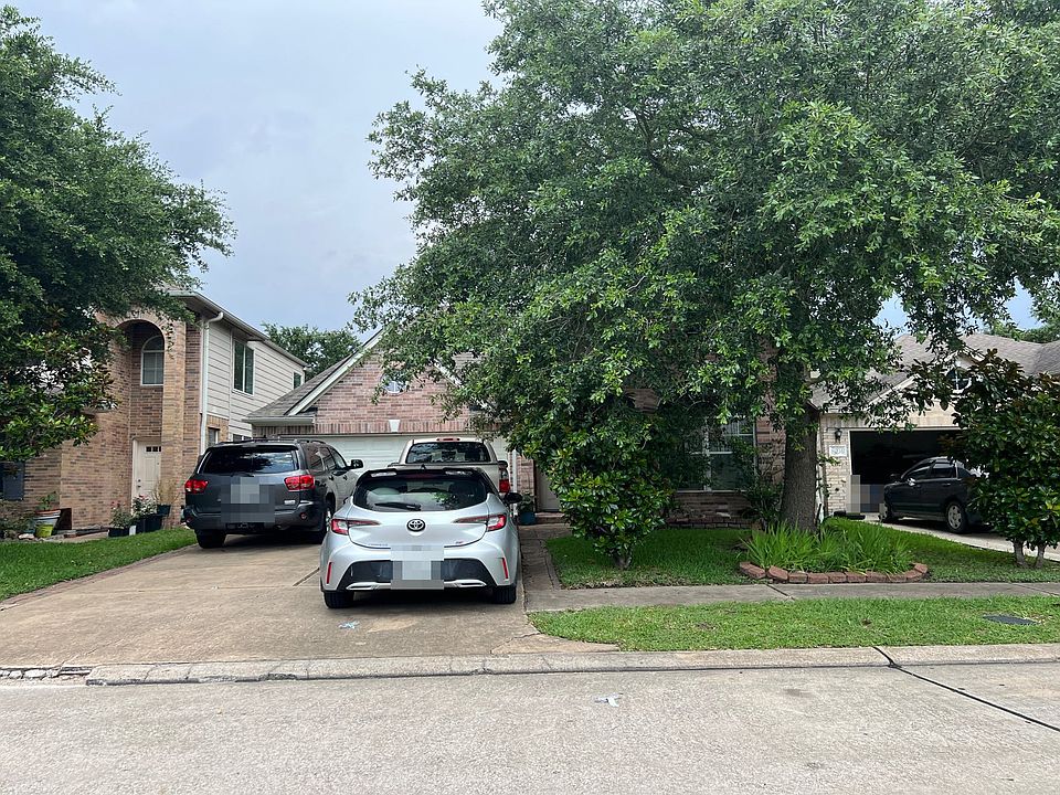 1st image of 8027 Daylilly Creek Dr