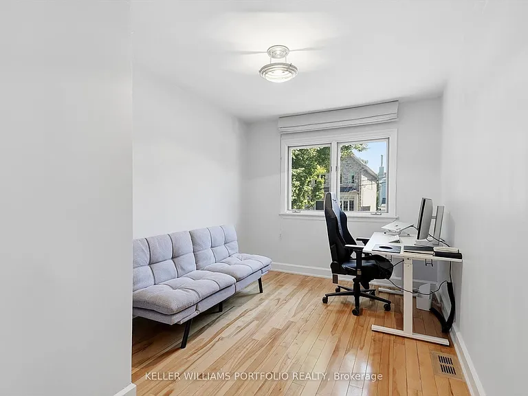222 Hillsdale Ave E — Photo 26