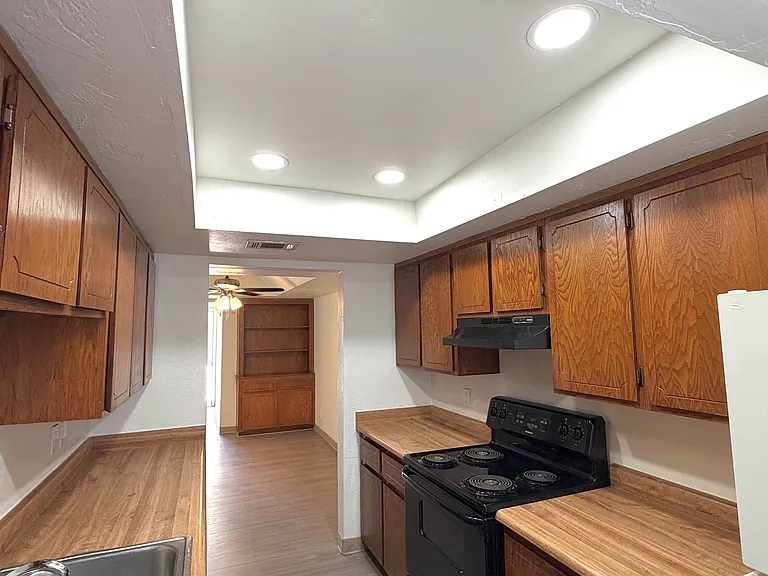 Kitchen with upgraded recessed LED lighting