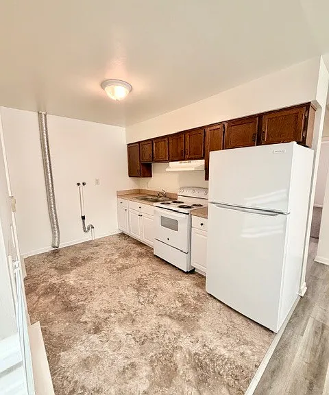 6691 Evelyn St — Photo 9