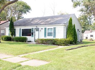 26731 Ridgemont St, Roseville, MI 48066