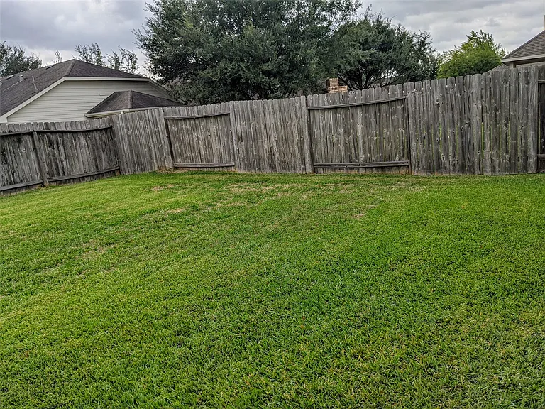 25211 Sierra Woods Ln — Photo 22