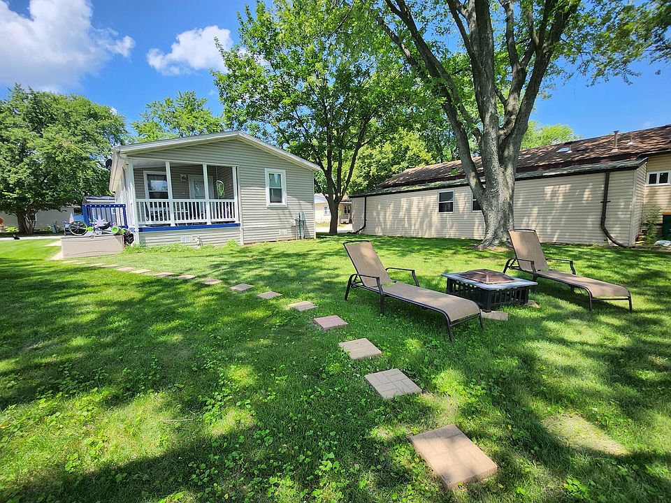 1241 Country Club Rd, Elgin, IL 60123 Zillow