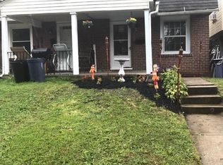 1006 Hansen Pl, Darby, PA 19023