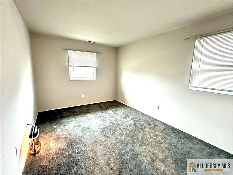 909 Hermann Rd — Photo 10