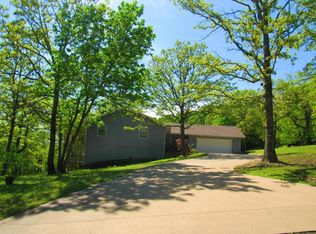 373 Deer Mountain Rd, Walnut Shade, MO 65771